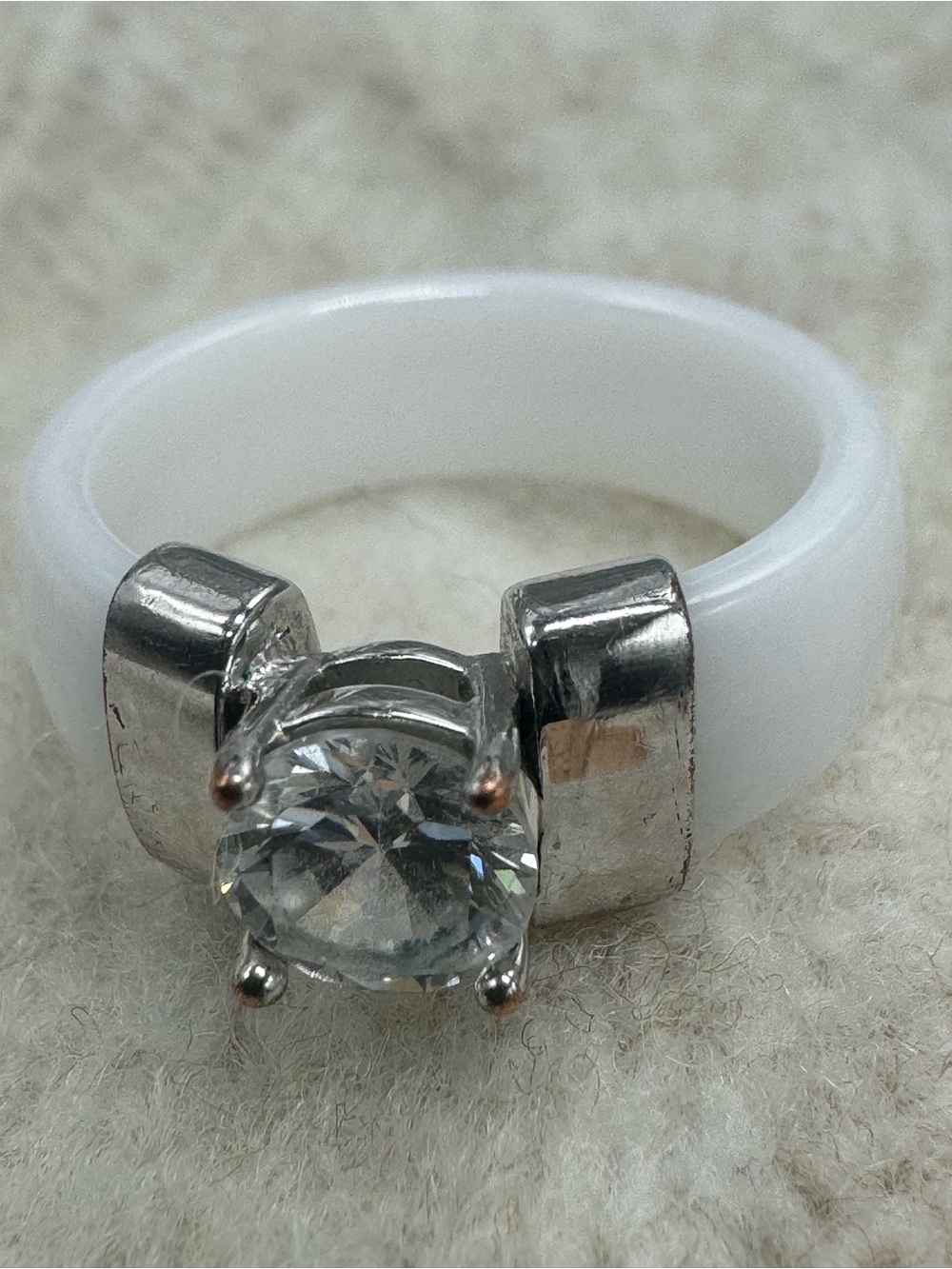 White Ceramic CZ Ring Silver Tone Size 6